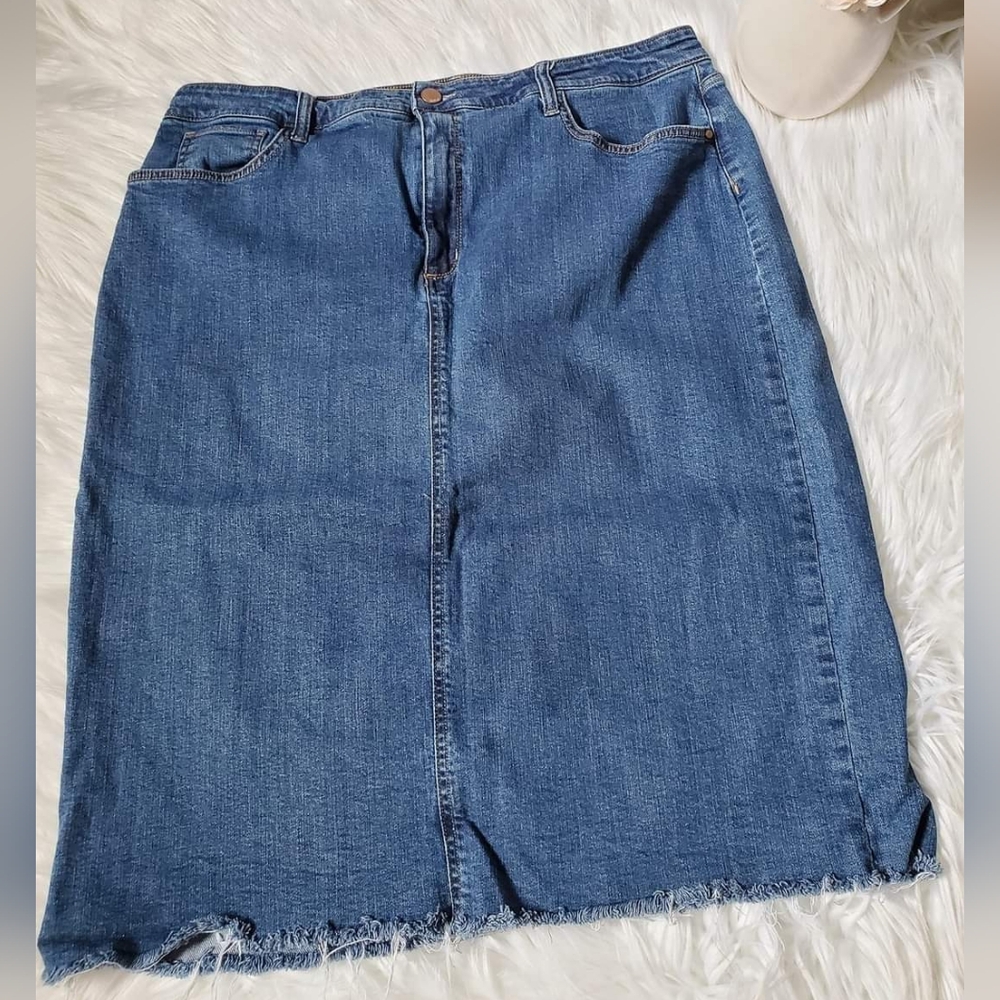 a.n.a A New Approach Jean Skirt